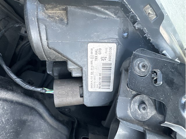 9682519180 PEUGEOT Левая фара купить в Ужгород