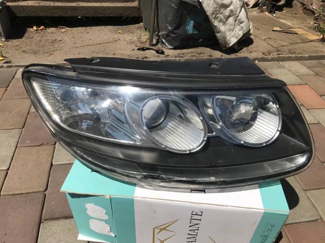921022B000 HYUNDAI Фара правая купить в Запорожье