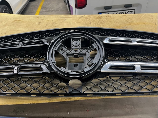 Облицовка радиатора A1678881100 MERCEDES