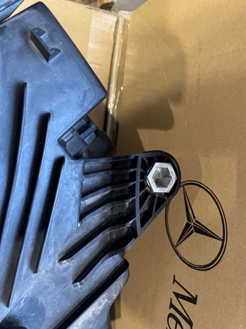 MERCEDES A2539068201 Правая фара в наличии Одесса