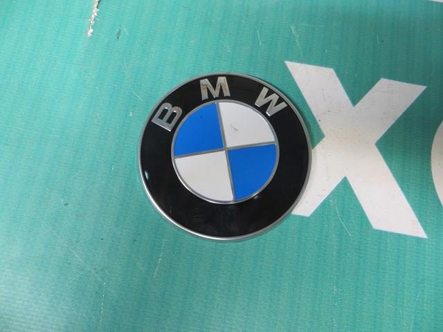 Эмблема капота 51147288752 BMW
