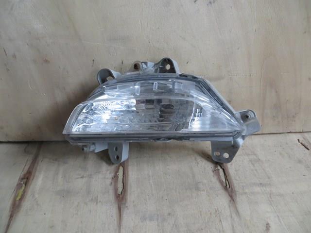 Левый фонарь указателя поворота B45A51360A MAZDA