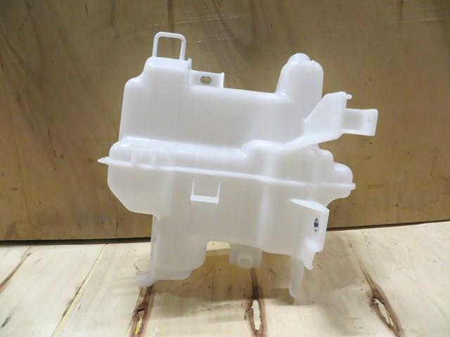 Бачок омывайки GHR167480 MAZDA