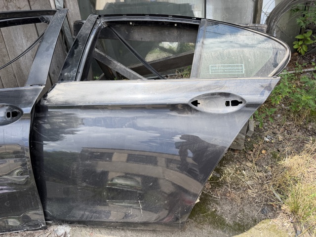 Дверь задняя 41009628755 BMW