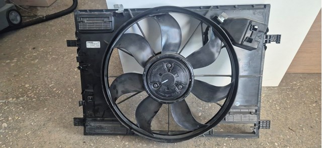 Диффузор радиатора охлаждения в сборе с мотором A0999065602 MERCEDES