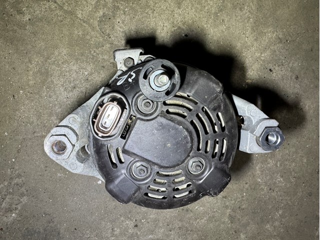 HYUNDAI 373002G061 Генератор в наличии Ровно