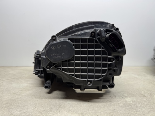 PORSCHE 7P5941752F в наличии Полтава