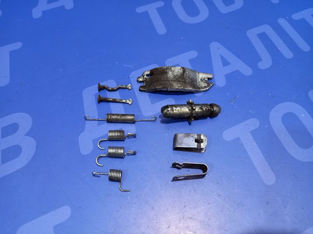 SUBARU 26718FJ010 в наличии Днепр
