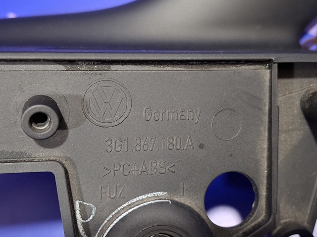 VAG 3G1867180A81U в наличии Ровно