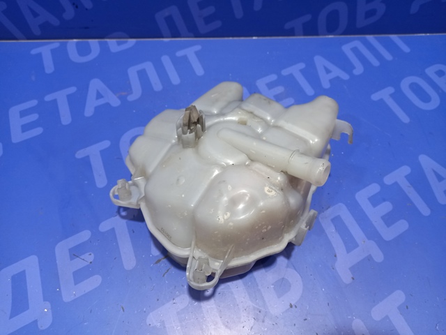 VAG 3Q0121407 Бачок системы охлаждения расширительный в наличии Житомир