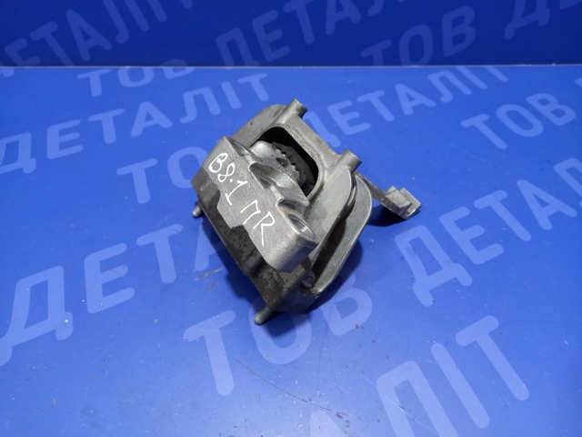 3Q0199262 VAG Подушка (опора) двигателя правая купить в Полтава