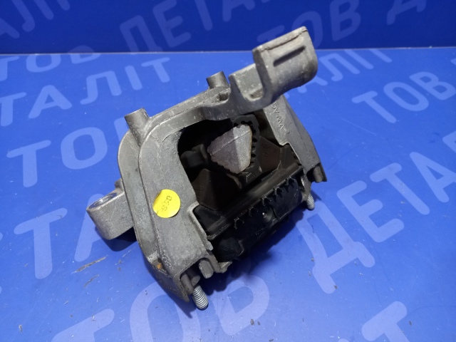 3Q0199262 Правая подушка двигателя купить Хмельницкий