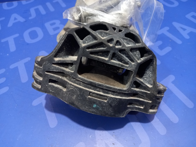 GM 42542237 Правая подушка двигателя в наличии Ужгород