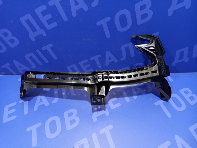 Кронштейн бампера переднего, правый 57707AN00A SUBARU