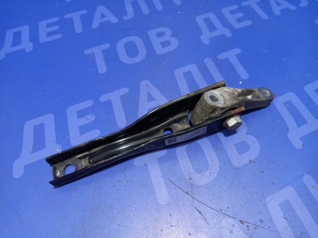 Подушка передней опоры двигателя 5Q0199855J VAG