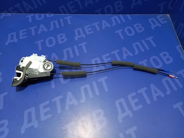 Замок задней двери, правой 61035AN00A SUBARU