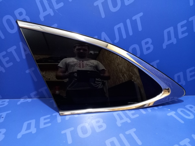 SUBARU 65209AN03A Стекло кузова (багажного отсека) левое в наличии Ровно