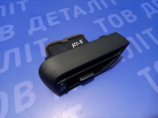 66110AN10A Решетка вентиляции салона на "торпедо" правая купить Житомир