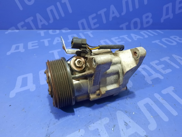 Компрессор кондиционера 73111FJ020 SUBARU