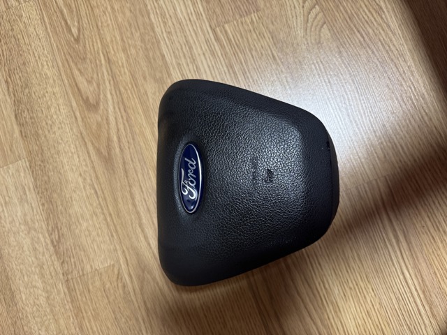 Подушка в руле GT4Z58043B13FB FORD