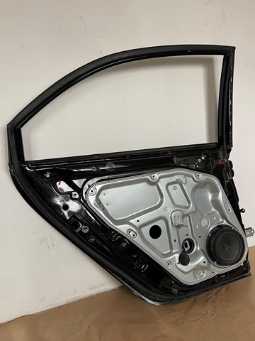 HYUNDAI 770033K010 Дверь задняя левая в наличии Тернополь