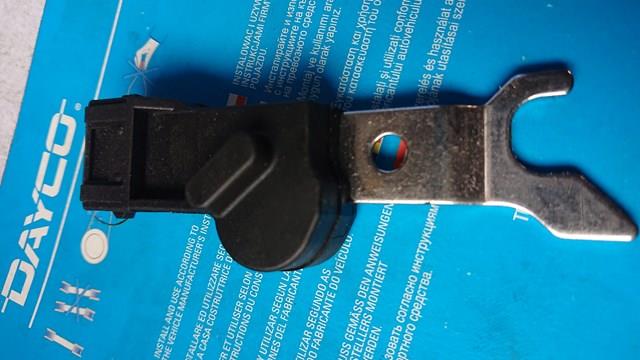 Датчик оборотов распредвала Опель Астра F