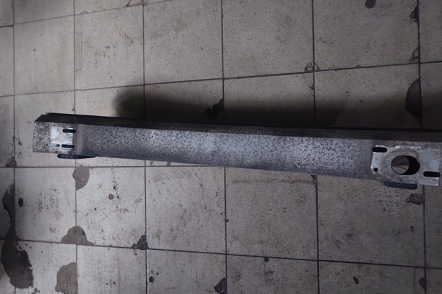 Наполнитель бампера переднего Ниссан Лиаф 1