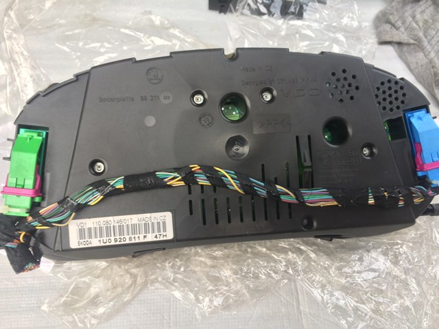 VAG 1U0920811F Панель приборов в наличии Каменское