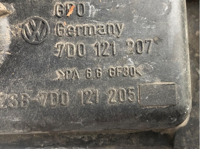 Рамка радиатора охлаждения 7D0121207 VAG