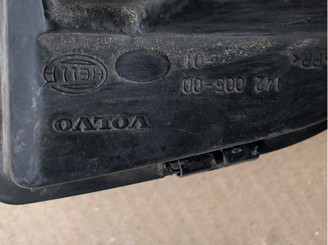 VOLVO 9159408 Фара левая в наличии Полтава
