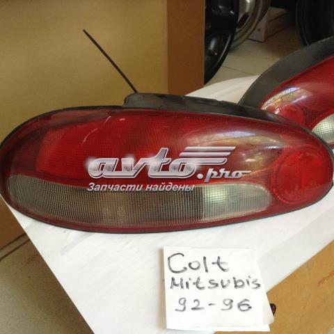 Задний левый стоп Mitsubishi Colt 4