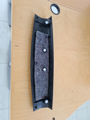 Облицовка багажника пятой двери 7224A154XA MITSUBISHI