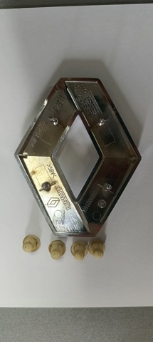 908890016R RENAULT Эмблема крышки багажника (фирменный значок) купить в Полтава