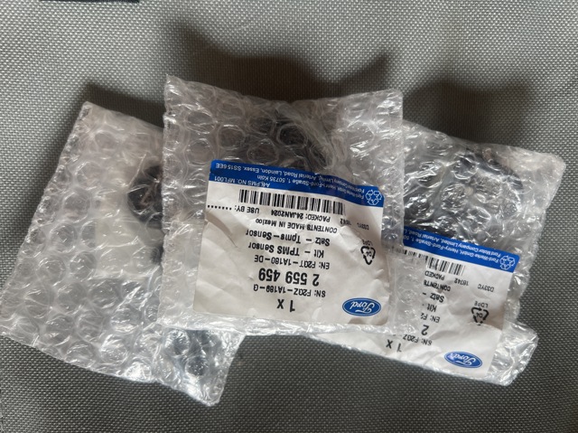 FORD 2559459 Датчик давления воздуха в шинах в наличии Ужгород