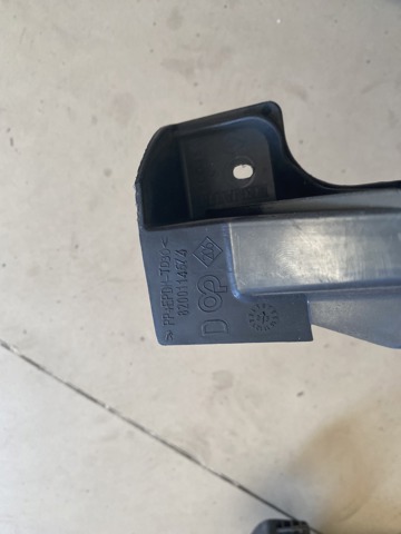 8200114674 RENAULT Кронштейн бампера переднего правый купить в Запорожье