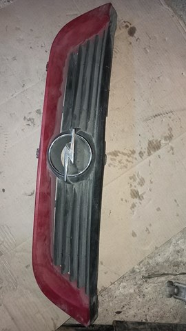 OPEL 90505722 Решетка радиатора в наличии Тернополь