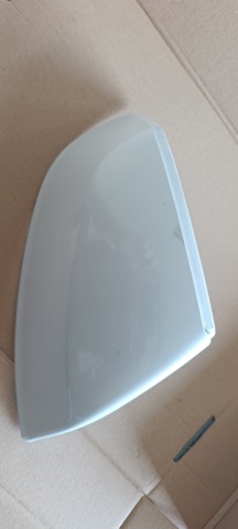 4M0857528 VAG Накладка (крышка) зеркала заднего вида правая купить в Украина