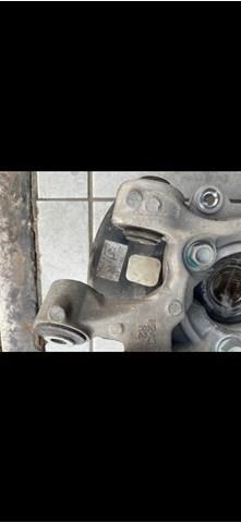 MAZDA N2432612X Цапфа задняя левая в наличии Чернигов