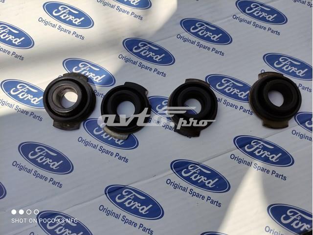 1121656 FORD Кольцо уплотнительное свечного колодца купить в Ужгород