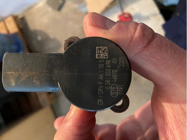 0281002698 BOSCH Регулятор давления топлива купить в Черкассы