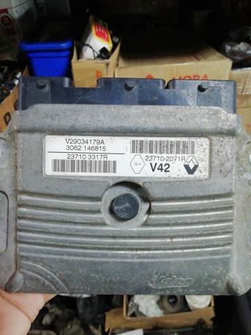 Мозги двигателя 237103317R RENAULT