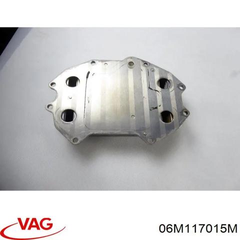 Масляный радиатор охлаждения АКПП 06M117015M VAG