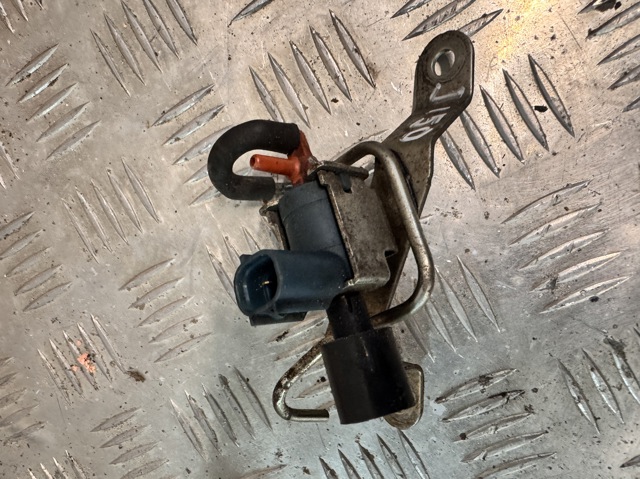 Клапан соленоид регулирования заслонки EGR 2586030070 TOYOTA