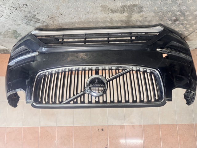 Бампер передний 39799446 VOLVO