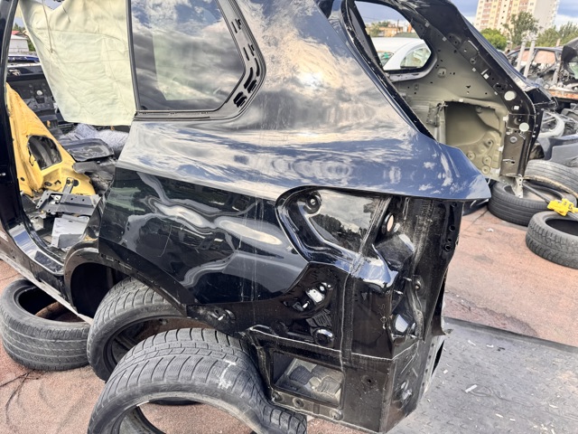 Крыло заднее левое 41007955005 BMW
