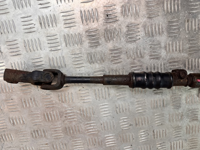 Нижний вал рулевой колонки 4520360181 TOYOTA