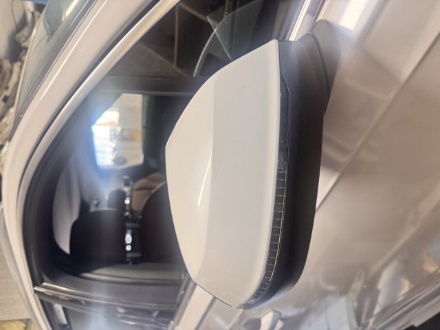 Боковое зеркало заднего вида правое Audi Q7