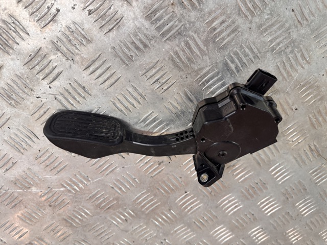Педаль акселератора 7811060180 TOYOTA