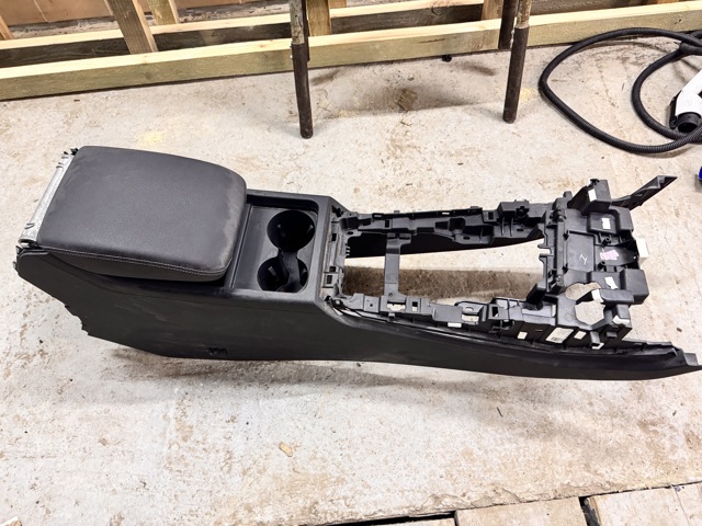 Консоль панели приборов 80B863241A VAG