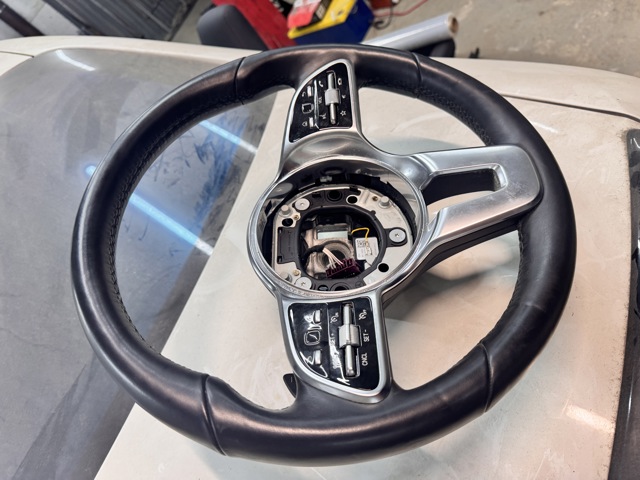 MERCEDES A00046038029E38 Руль в наличии Черкассы